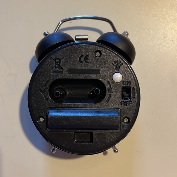 Absalom Alice in wonderland clock - Picture 2 of 4